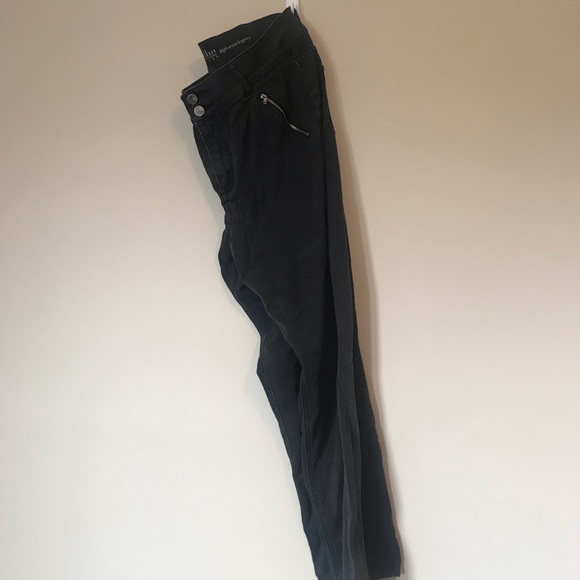 New York & Company Denim - Faded Black New York & Company Soho Jeggings New York & Company Denim - Faded Black New York & Company Soho Jeggings